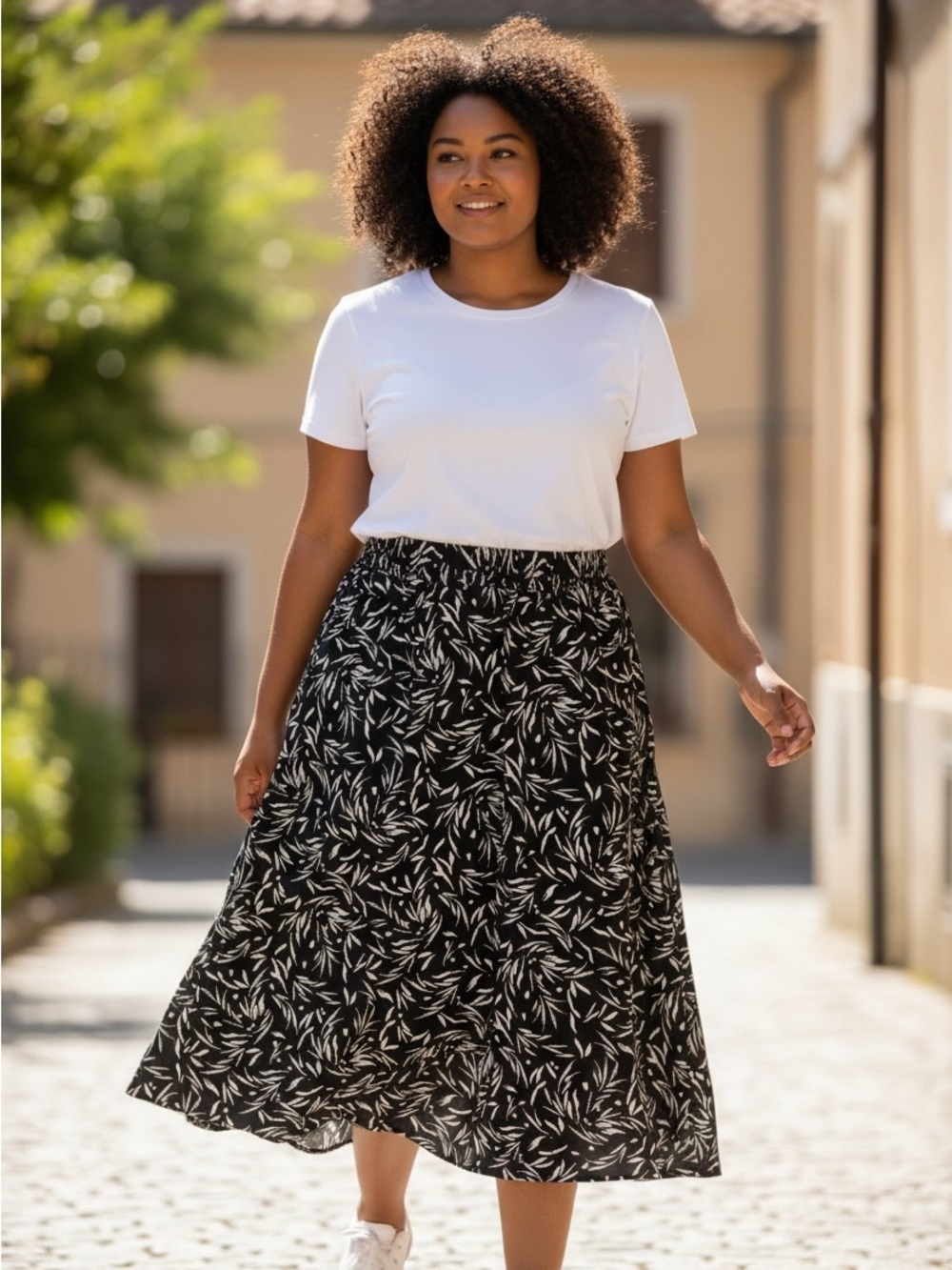 Reitmans Black and White Leaf Print Midi Skirt